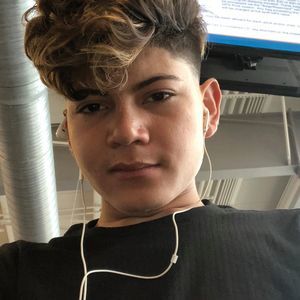 Meet your Posher, Luis